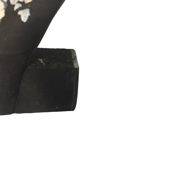 White House Black Market Black Floral Ankle Boots Size 8.5 - Picture 7 of 10